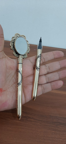 خط چشم آیینه دار مشکی